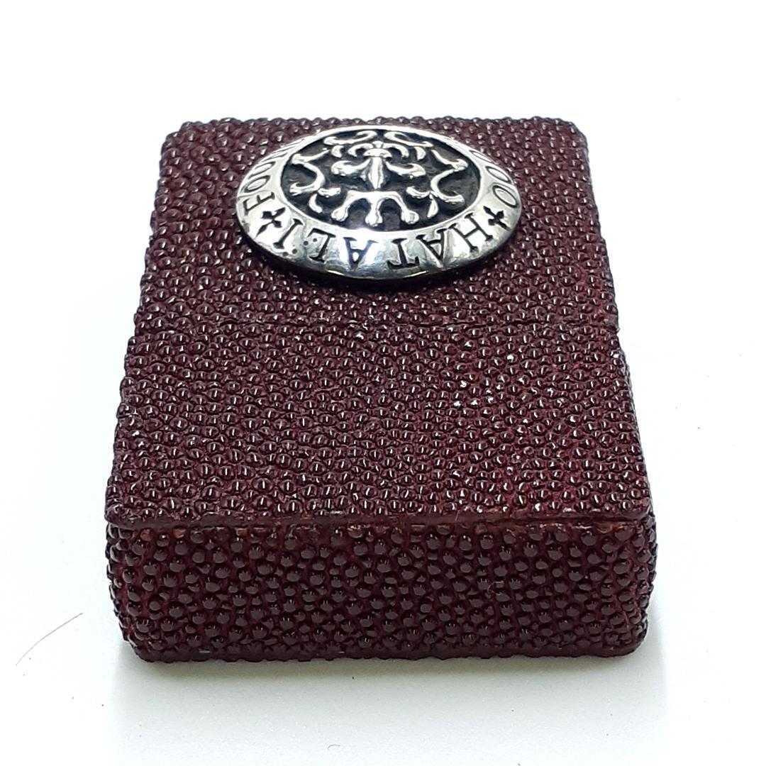 As is For Parts Hatari Leather Wallet Studio Zippo Oil Lighter