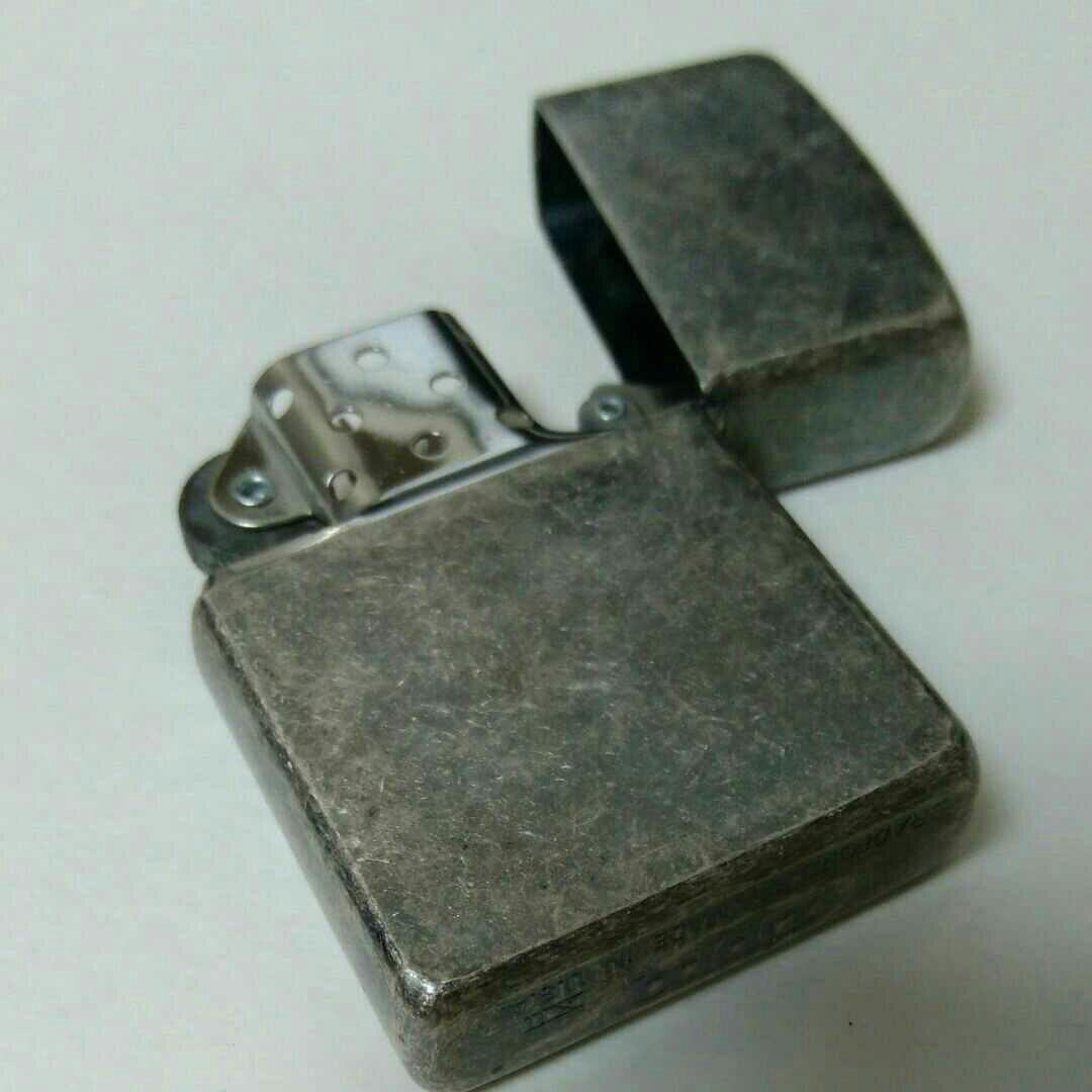 As is For Parts ZIPPO '96 LUCKY STRIKE HEART & ARROW