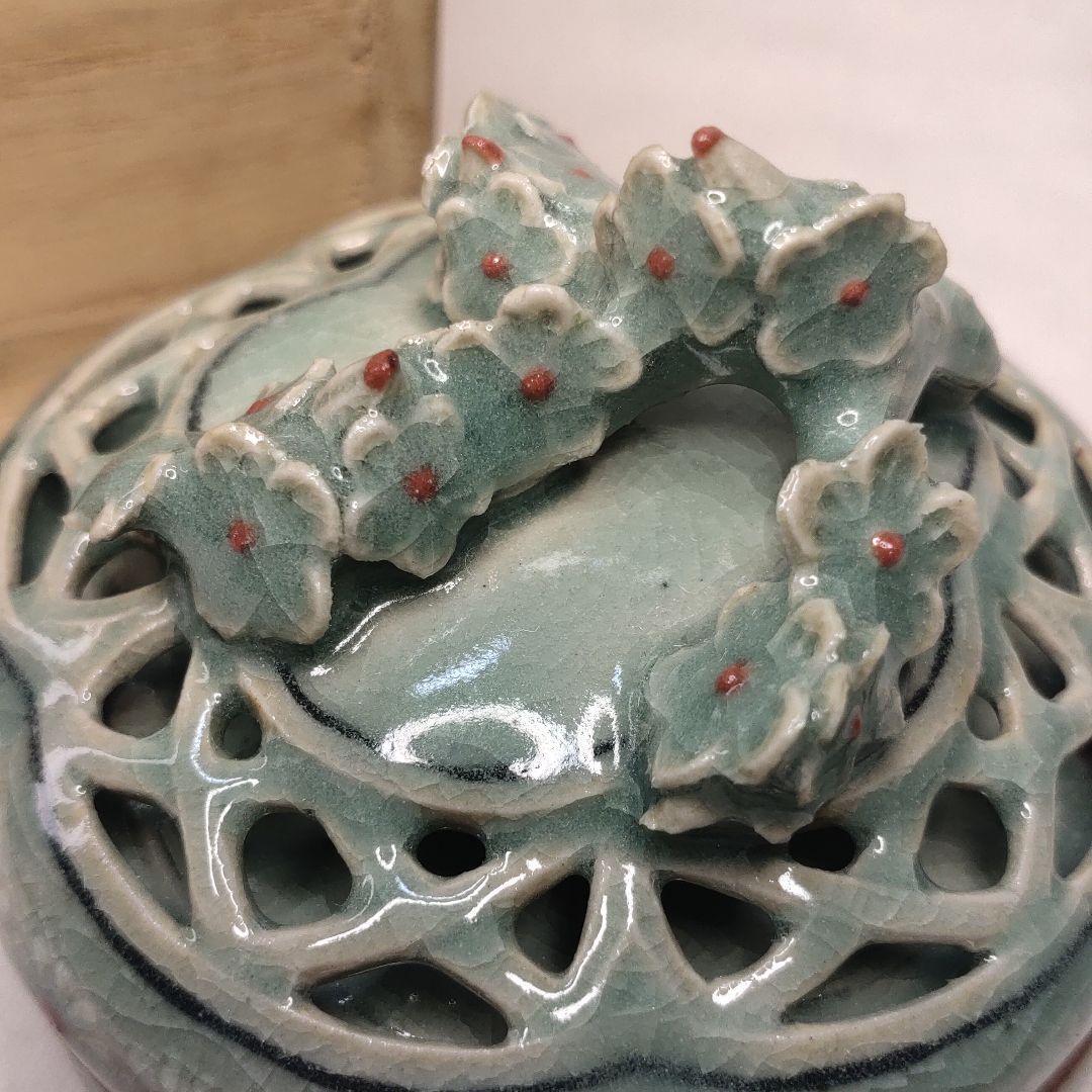 Tea utensils Celadon incense case by Gwon Tae-hyun Gyocheon kiln