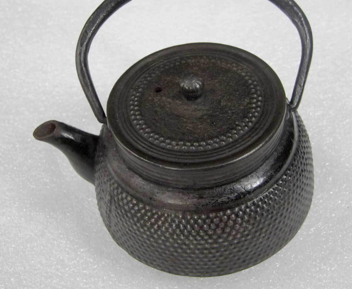 Nanbu Tekki 8 0.3L storage Japanese Antiques