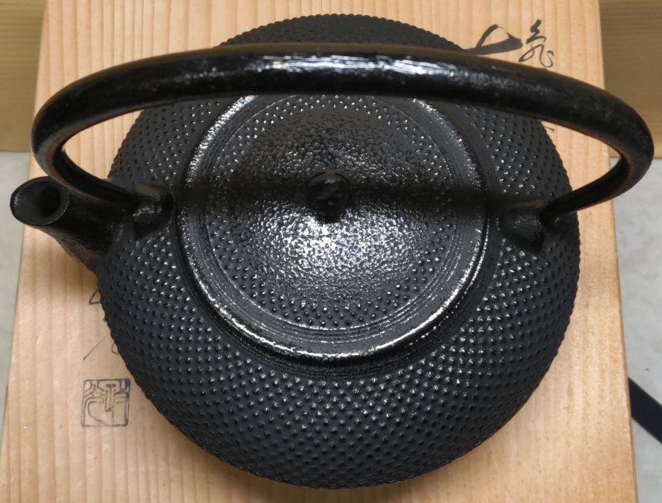 Iron kettle, Nambu ironware, kettle, in a wooden box, new and unused