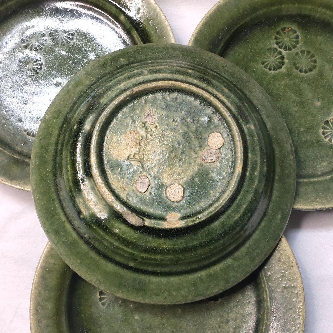 Old blue Oribe ware Kasahara mountain kiln stamp flower plate