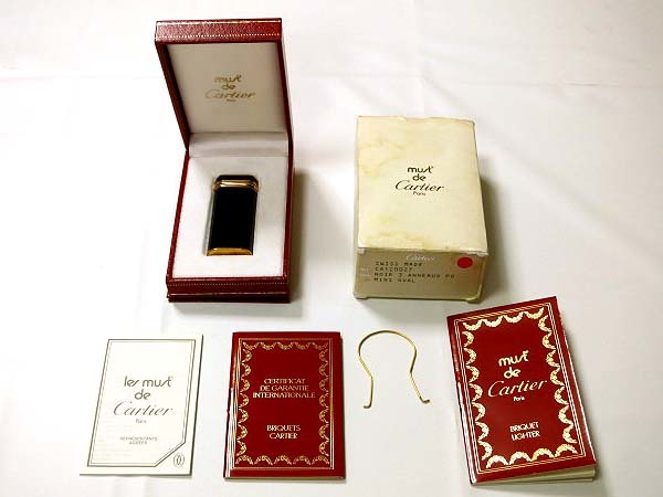 As is For Parts Cartier Trinity PLAQUE OR G Swiss made gas lighter black
