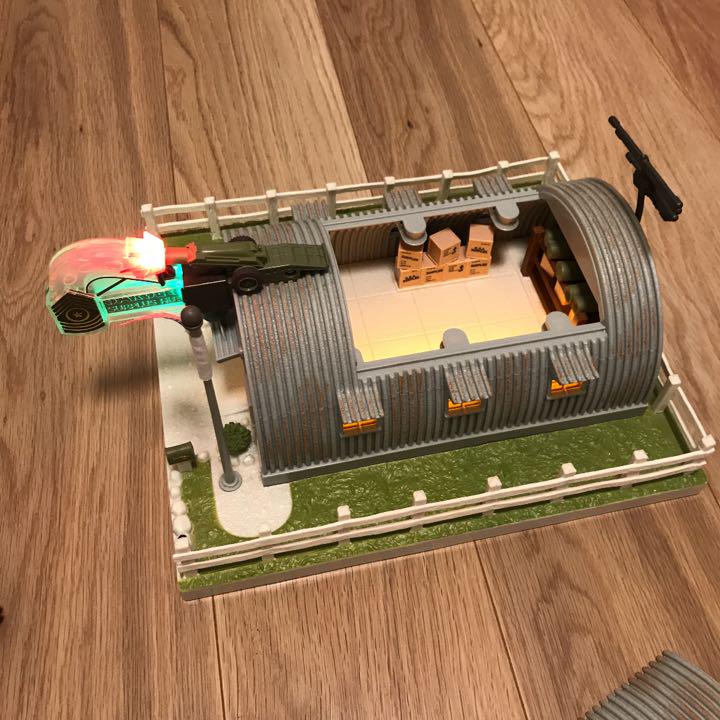 California Disney Cars Land Limited Surge Minicar Surge Shop Set