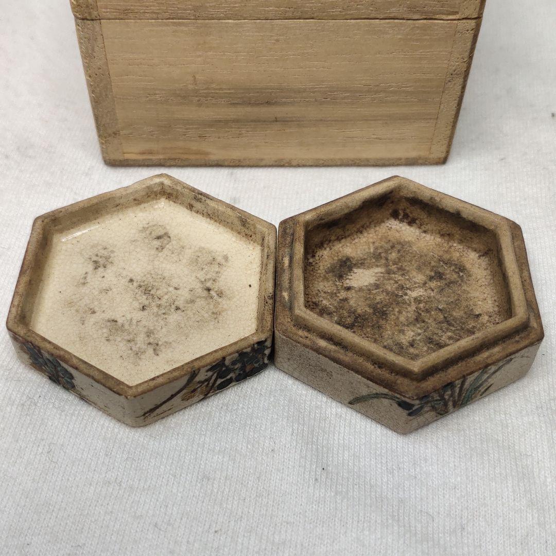 Tea ceremony utensils Hexagonal incense case Kyoto ware Ninsei